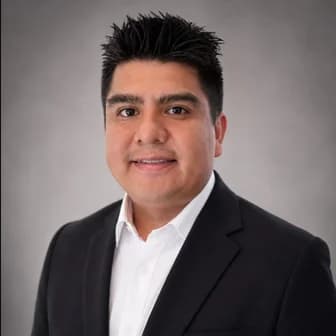 Retrato de Luis Gerardo Calderón Andrés, Cofundador & CEO de NUBAY